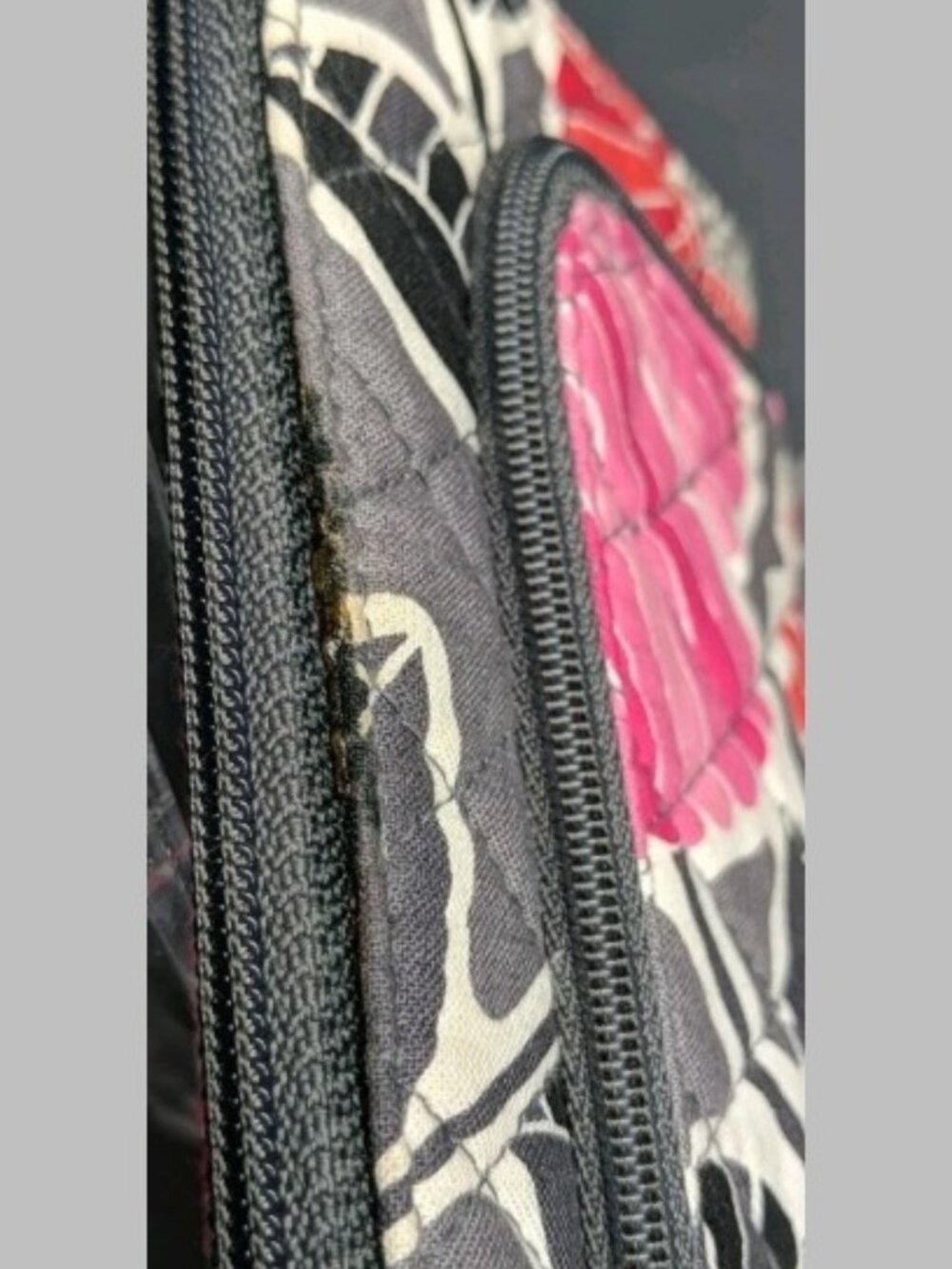 Vera Bradley Retired Cherry Blossoms Zip Zip Wristlet Floral Quilted Wallet NWT - Picture 12 of 13